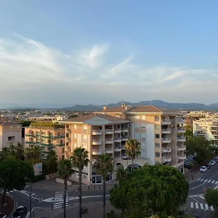 Duplex Plage, 2' Et Commerces