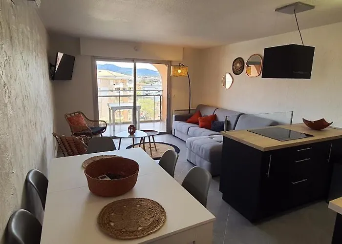 Appartement Duplex Plage, 2' Et Commerces Fréjus